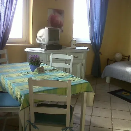 Cascina Vignole * Montafia