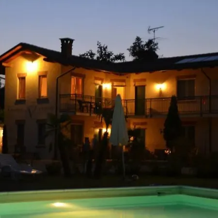 Cascina Vignole * Montafia