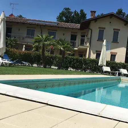 Κατάλυμα σε φάρμα Cascina Vignole *