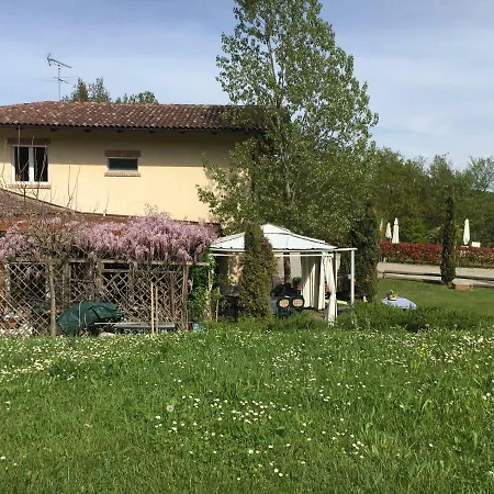 Cascina Vignole Séjour à la ferme Montafia