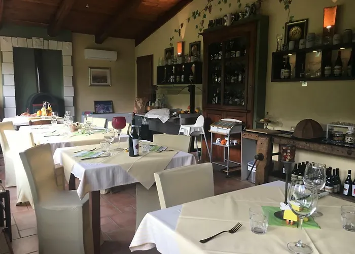 Cascina Vignole בית חווה Montafia
